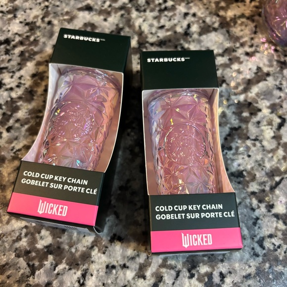 Starbucks x Wicked Glinda Pink Prism Tumbler and keychain NWT - Picture 5 of 7